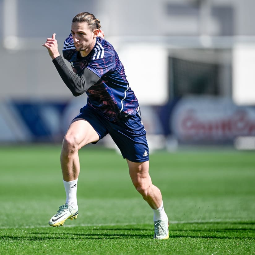 Squad list announced for Europa League showdown in Freiburg