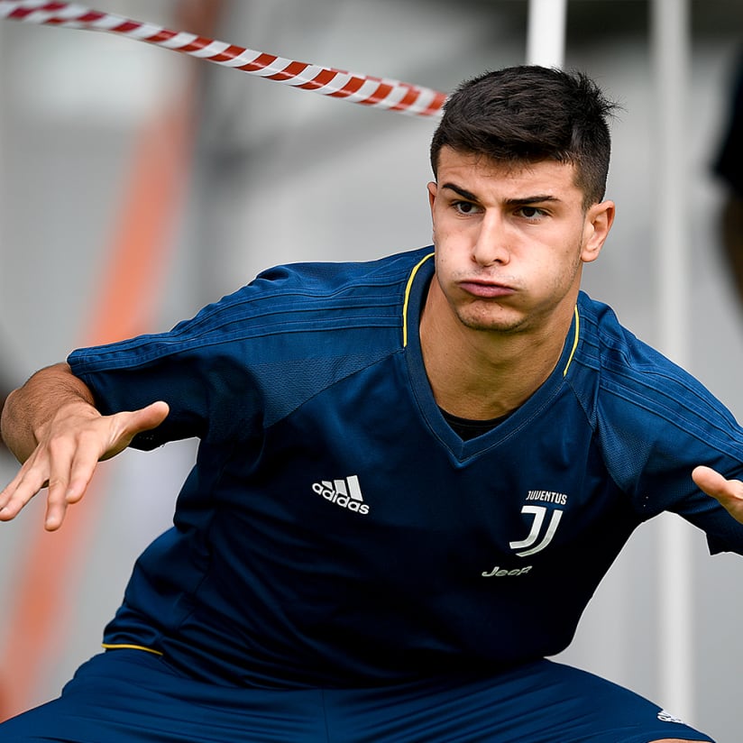 Riccardo Orsolini joins Atalanta on loan 