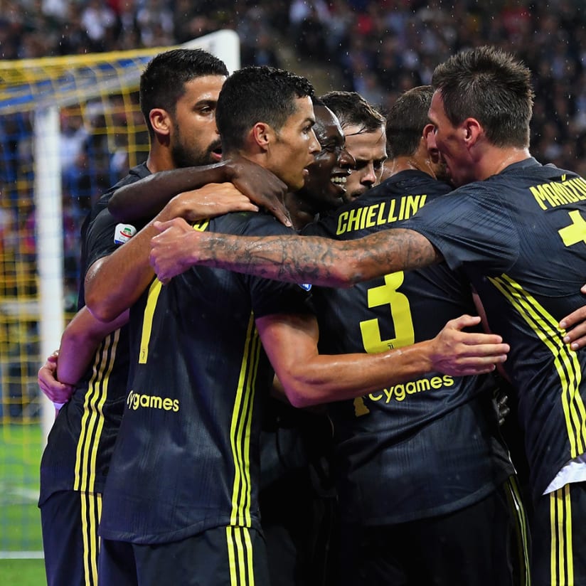 Mandzukic and Matuidi down Parma at the Tardini