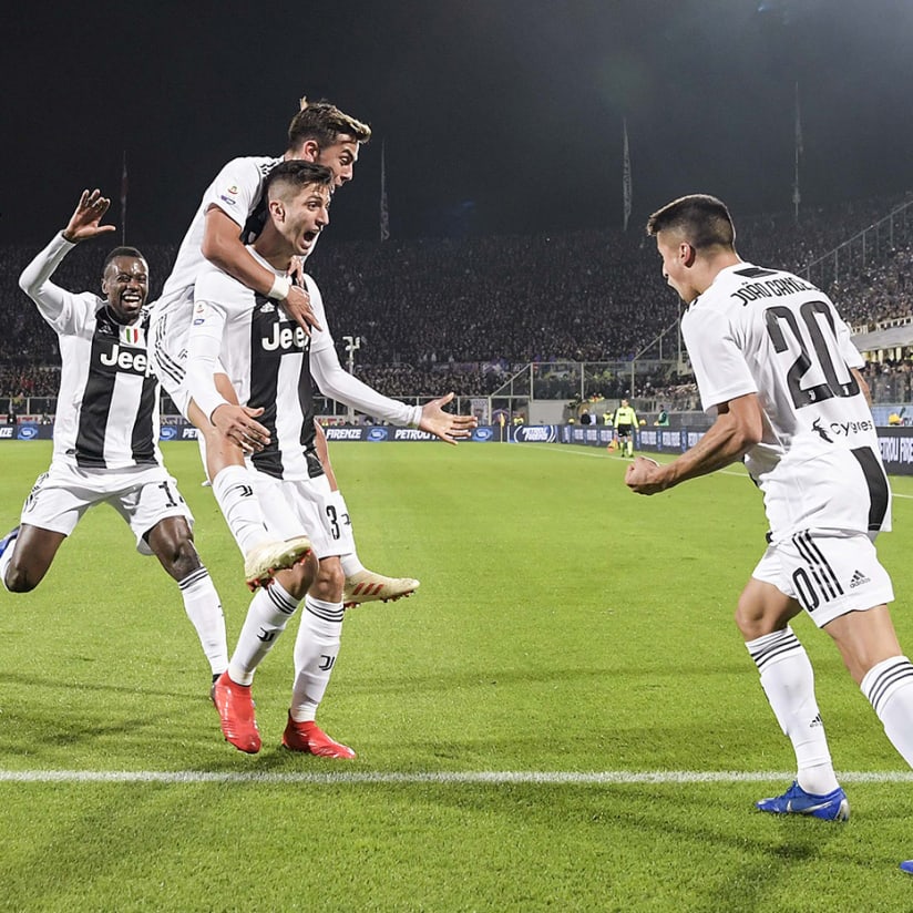 Unstoppable Juve win 3-0 in Florence