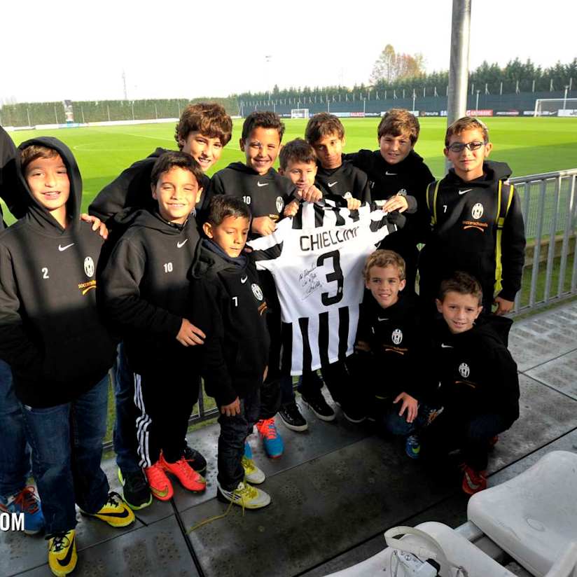 Festa a Vinovo dopo lo show dell'Olimpico