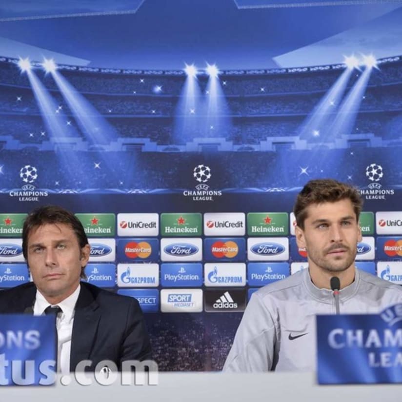Conte in conferenza prima del Copenaghen