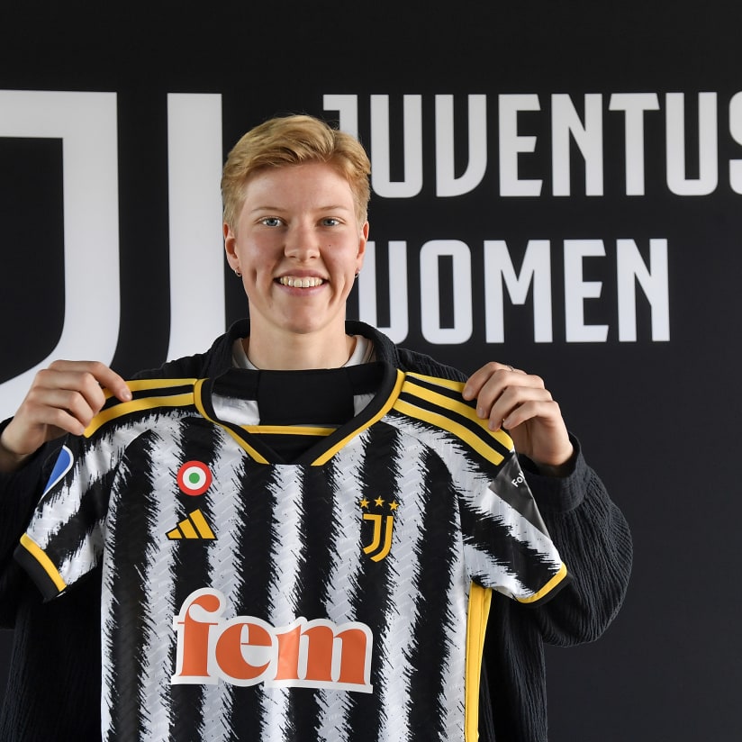 Welcome to Juventus, Paulina!