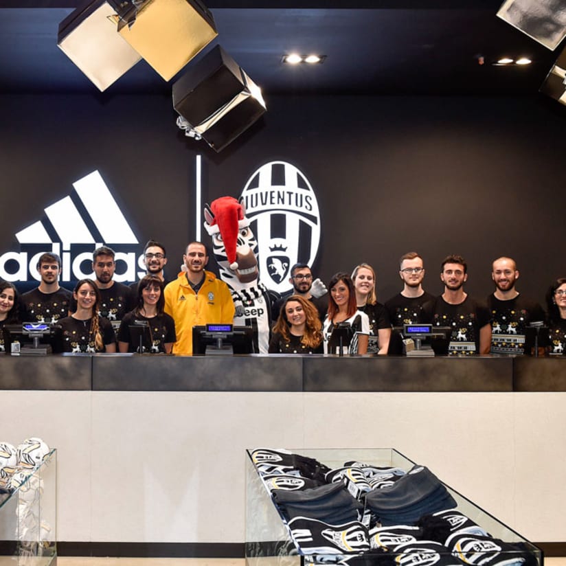 Bonucci at Megastore to launch Juventus Story DVD