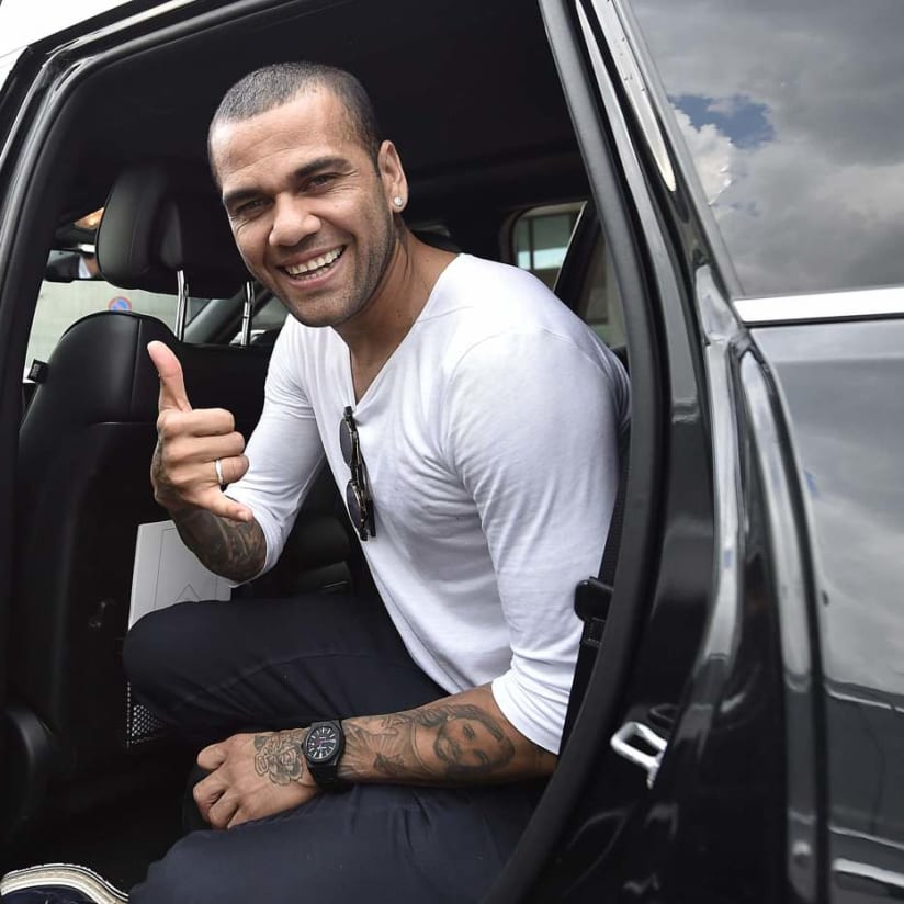 Dani Alves touches down in Turin