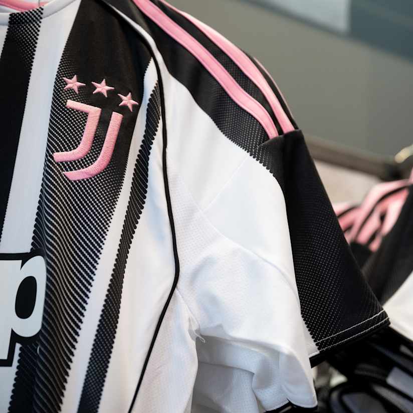 home kit 2526 adidas 30