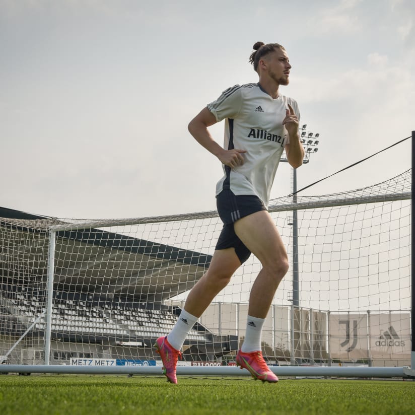 Radu Dragusin joins Genoa