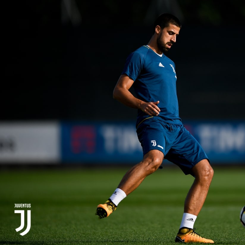 Preparations for Napoli-Juve begin