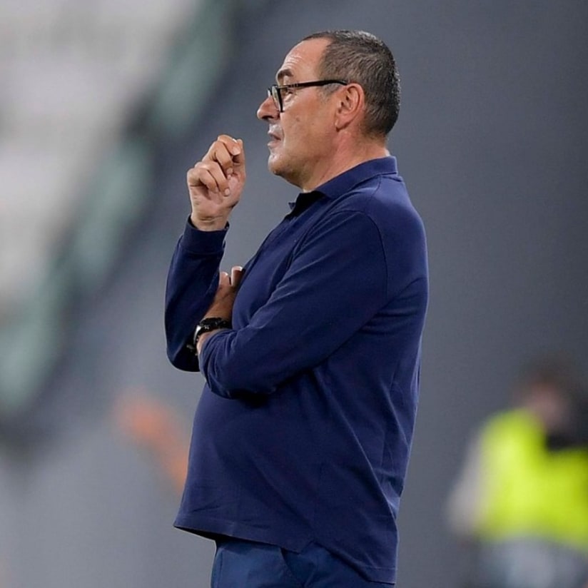 Maurizio Sarri sollevato dall’incarico