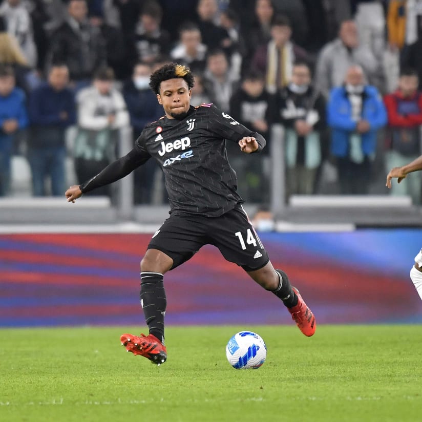 Lopez earns Sassuolo last-gasp victory