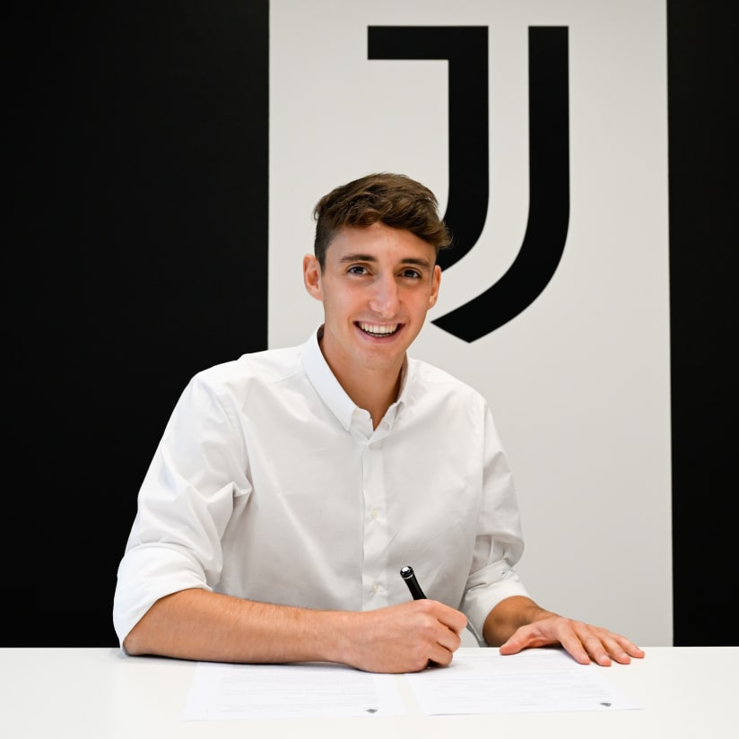 Cambiaso signs for Juventus