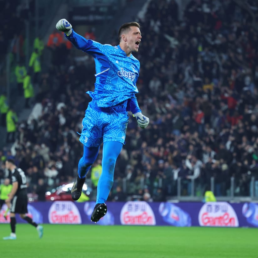 Bianconeri Double century for Szczesny!