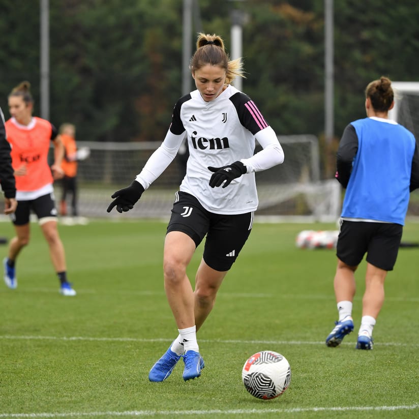 Gallery | Women, testa al Como