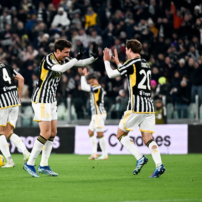 JUVE HIT SALERNITANA FOR SIX IN ITALIAN CUP