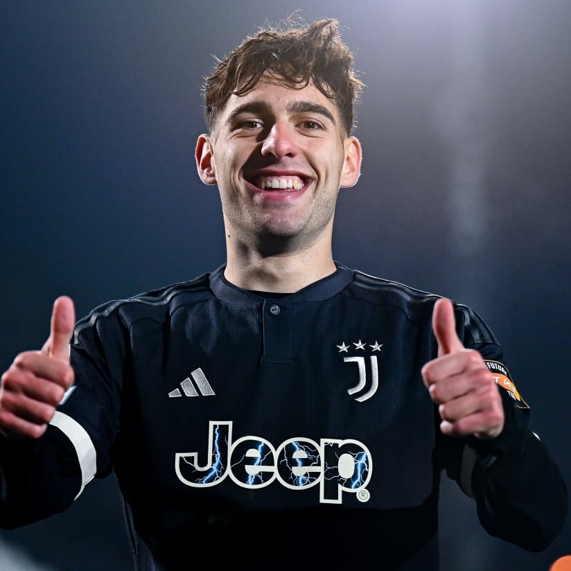 A first call-up for Luis Hasa