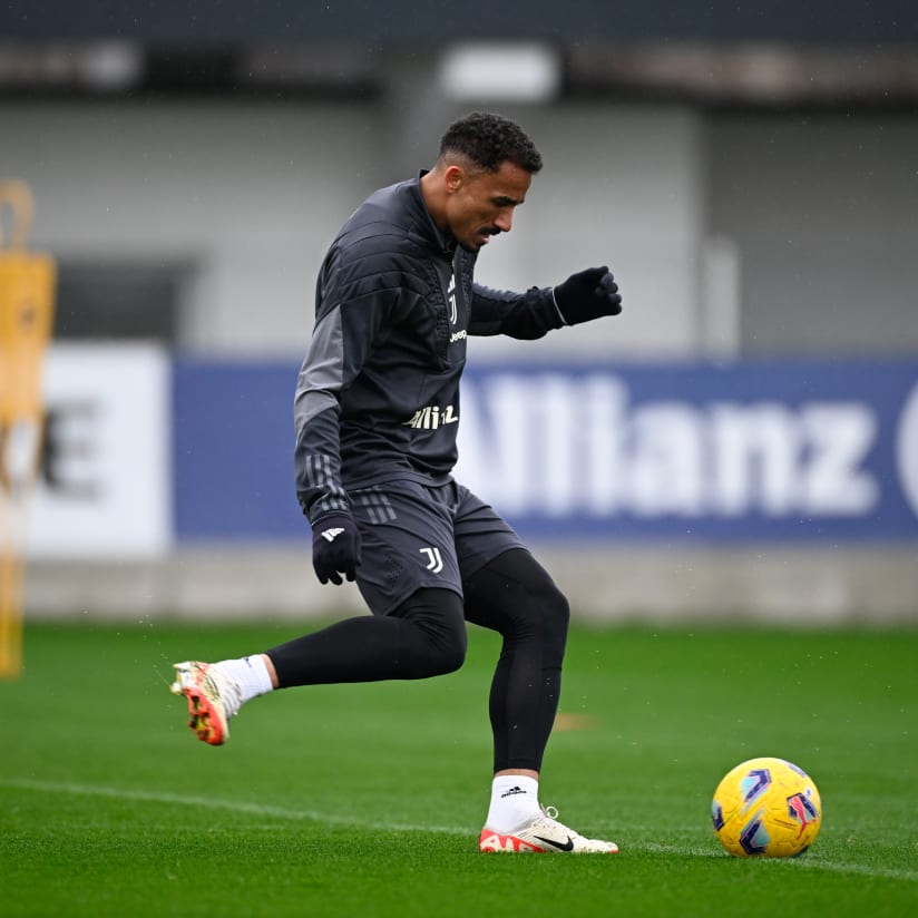 Training Center | Squad prepares for Juventus v Sassuolo