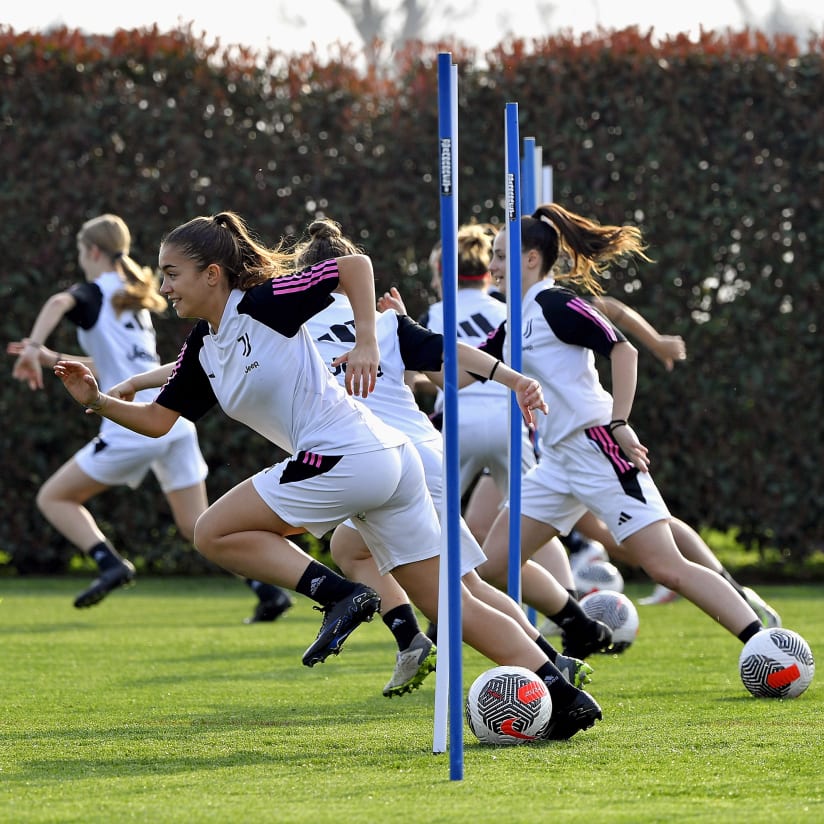 Youth Talent Group: Women’s youth players train with first team Staff! 