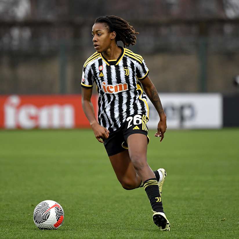 Women | Jennifer Echegini saluta la Juventus