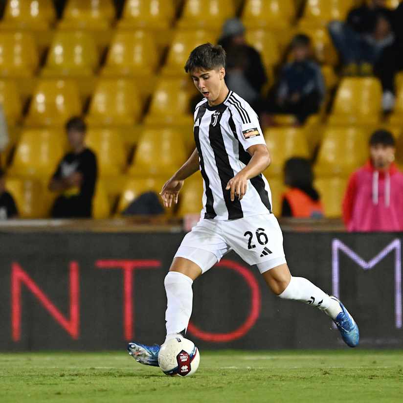 Maiden call-up for Javier Gil Puche