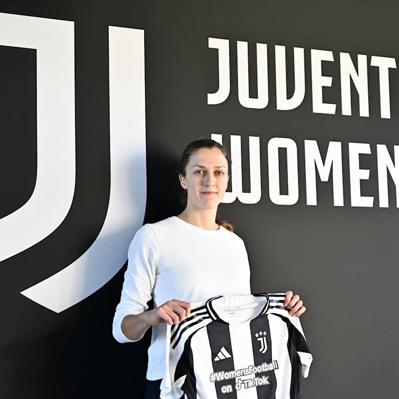Women | Emma Stølen Godø è bianconera