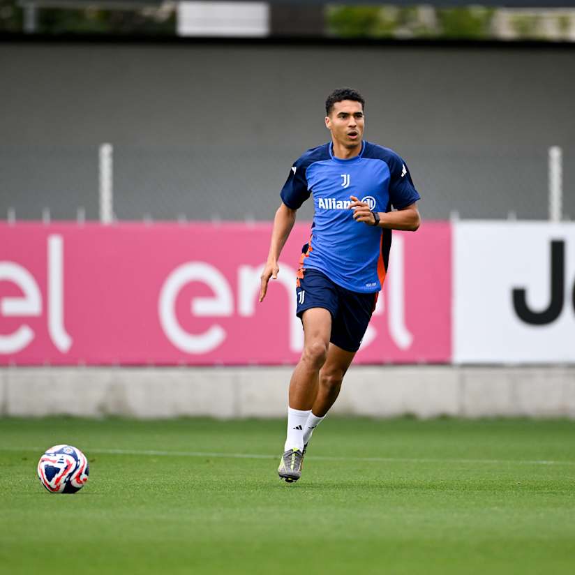 Training Center | Afternoon on the pitch for the Bianconeri