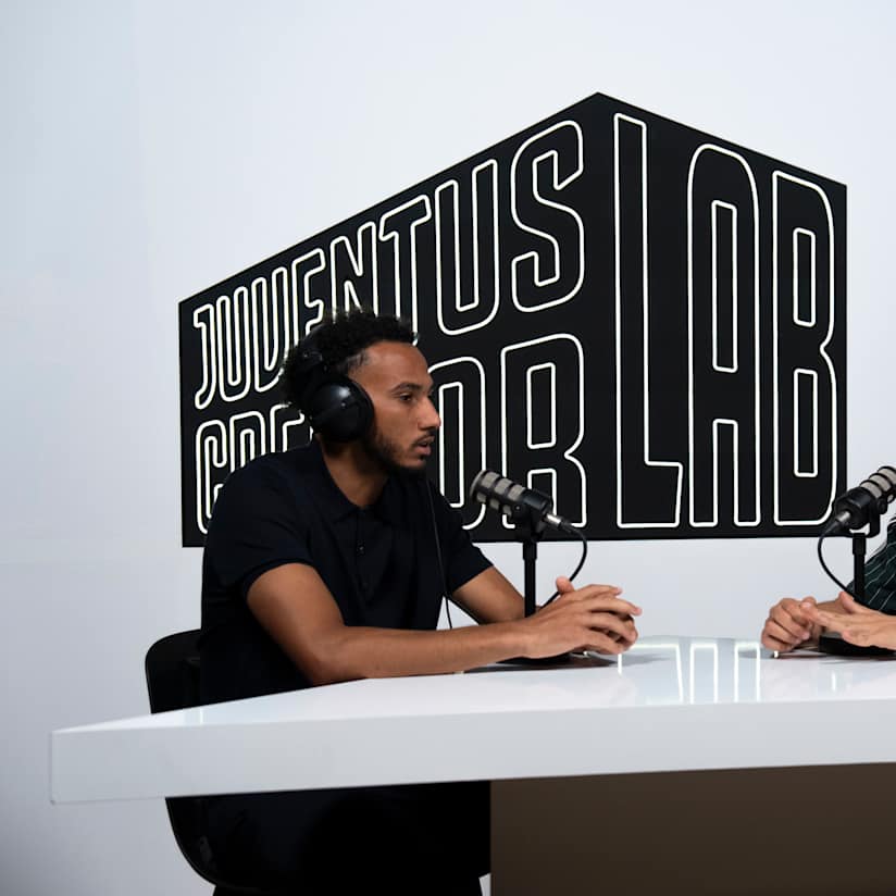 Contro ogni previsione | Lloyd Kelly ospite del secondo episodio di @ Small Talk