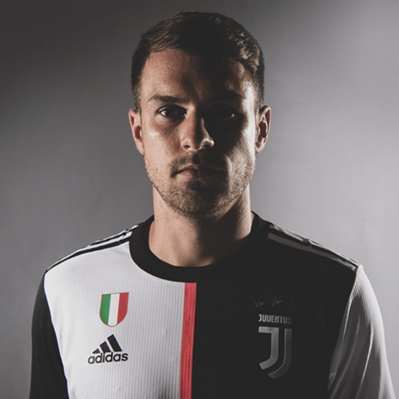 WATCH LIVE ⎮Ramsey unveiled as a Bianconero