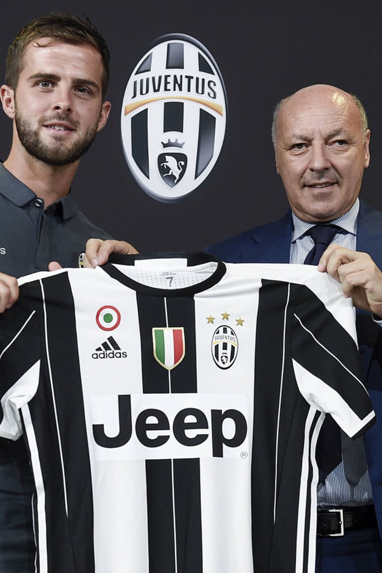 Pjanic sales jersey number