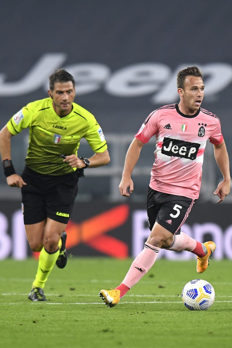 ヴェローナと1 1で引き分け Juventus