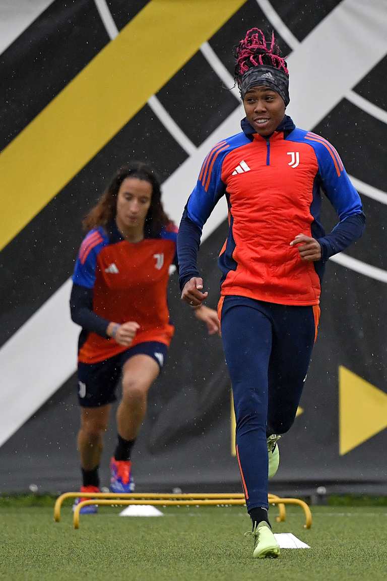 uwcl training vallerenga 12