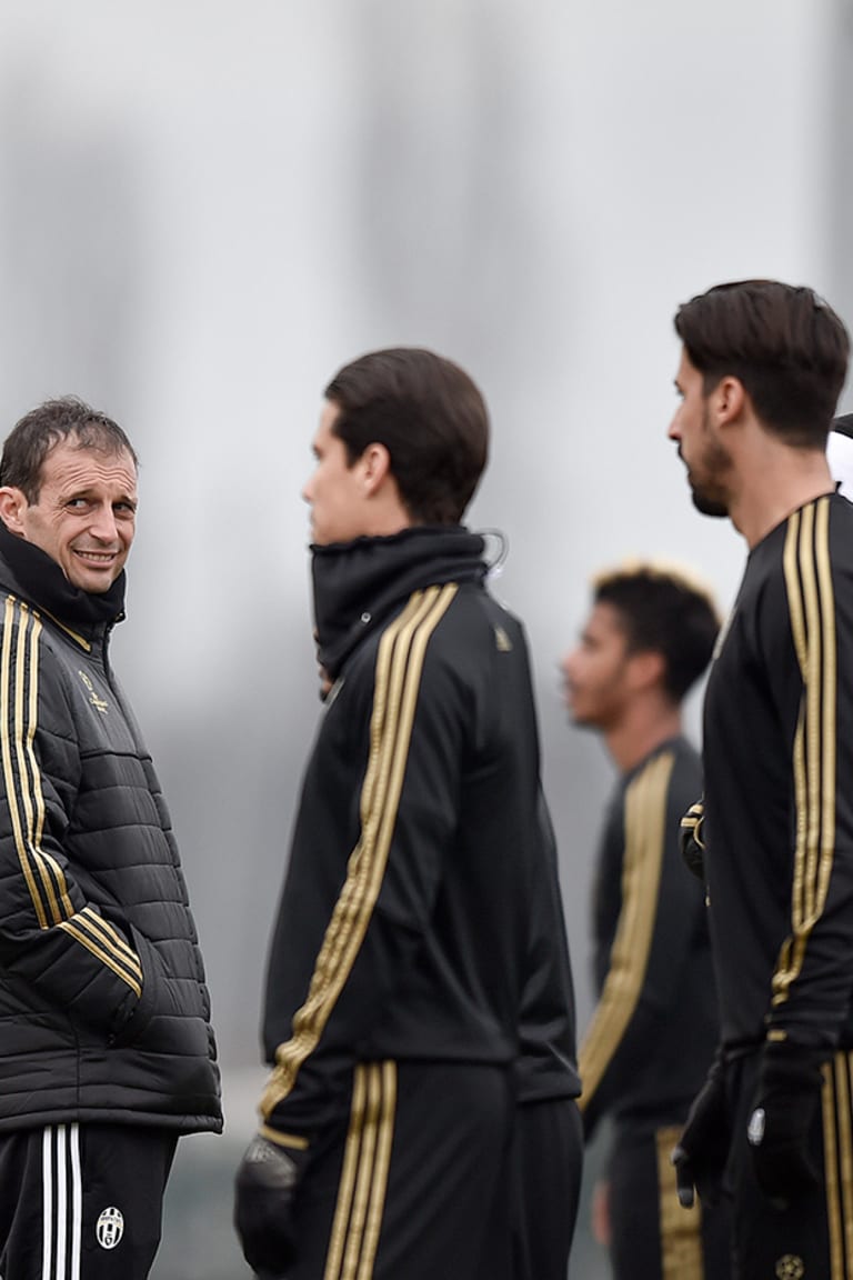 Juve name 19-man squad for Bayern