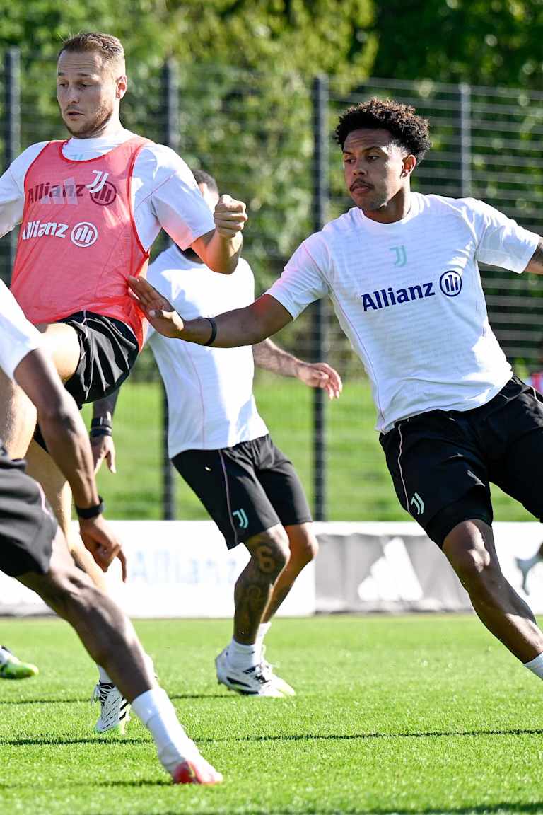 Training Center | Gruppo in campo al pomeriggio
