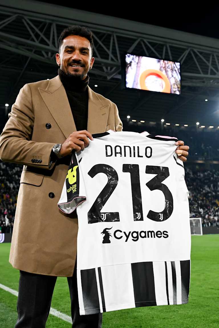 Danilo racconta i suoi anni alla Juventus: l'intervista da oggi è su Juventus Play