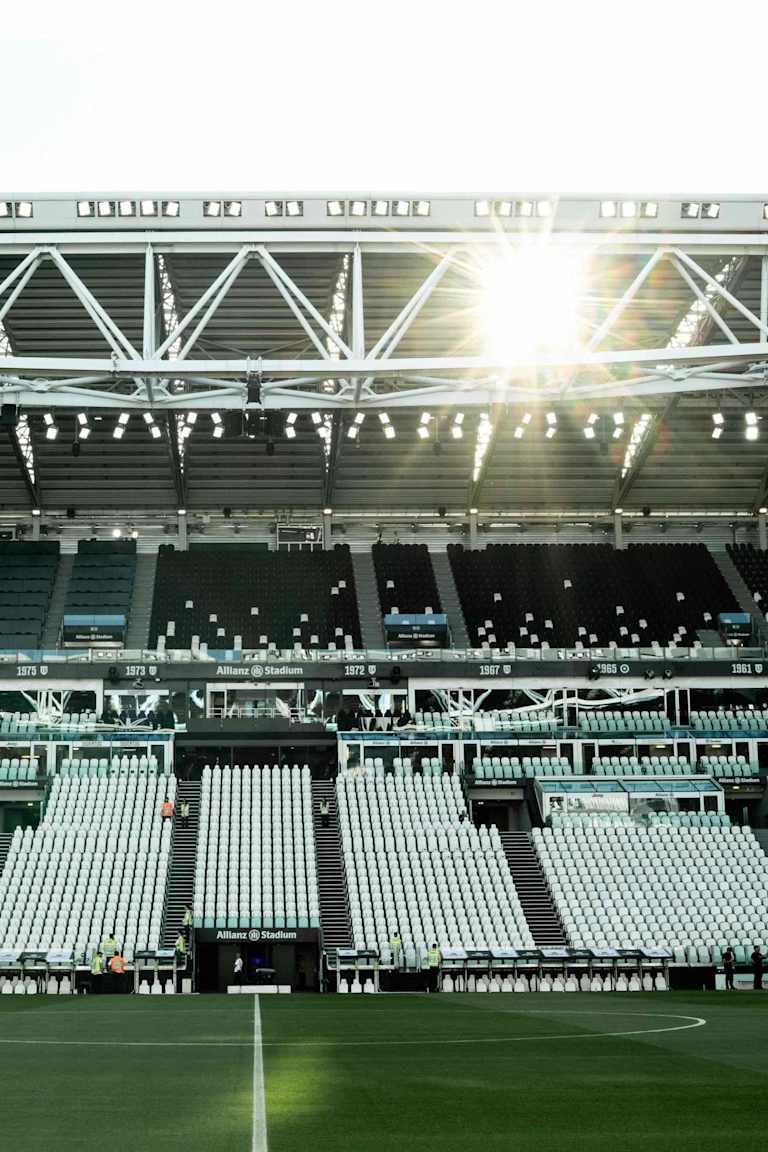 allianz-stadium-pitch-line-02 (3)