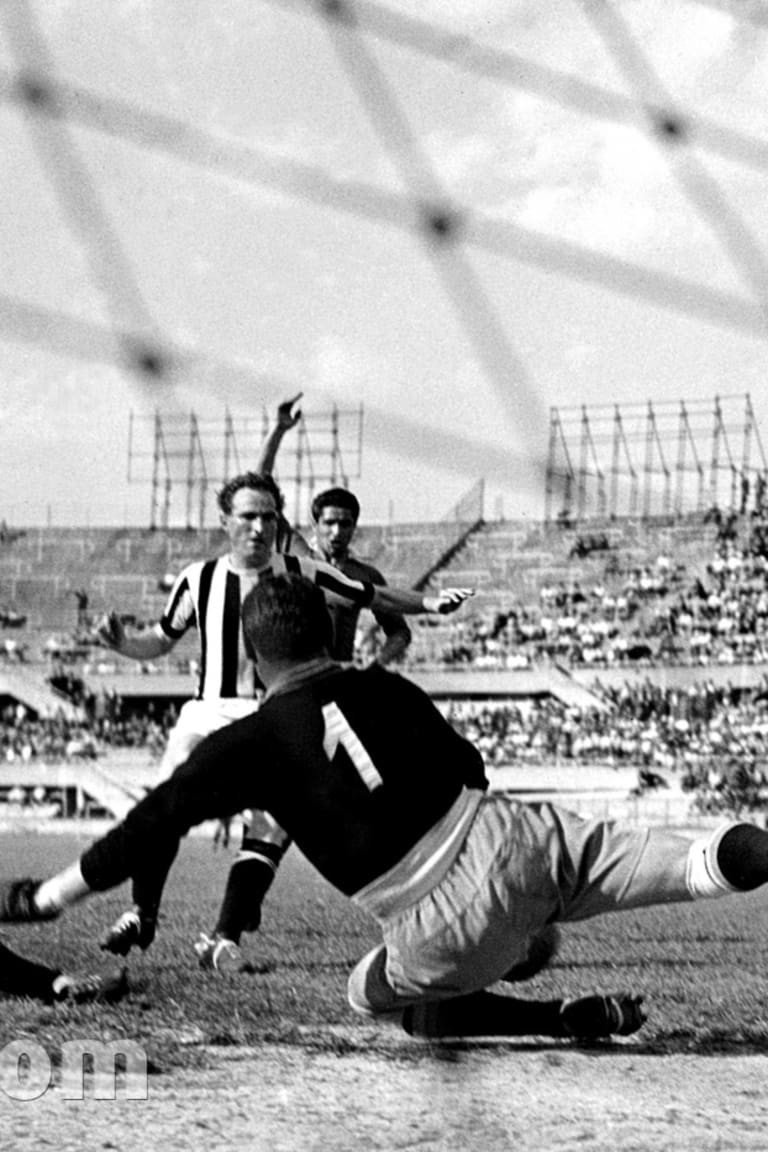 I primi due gol (su 179) di Boniperti