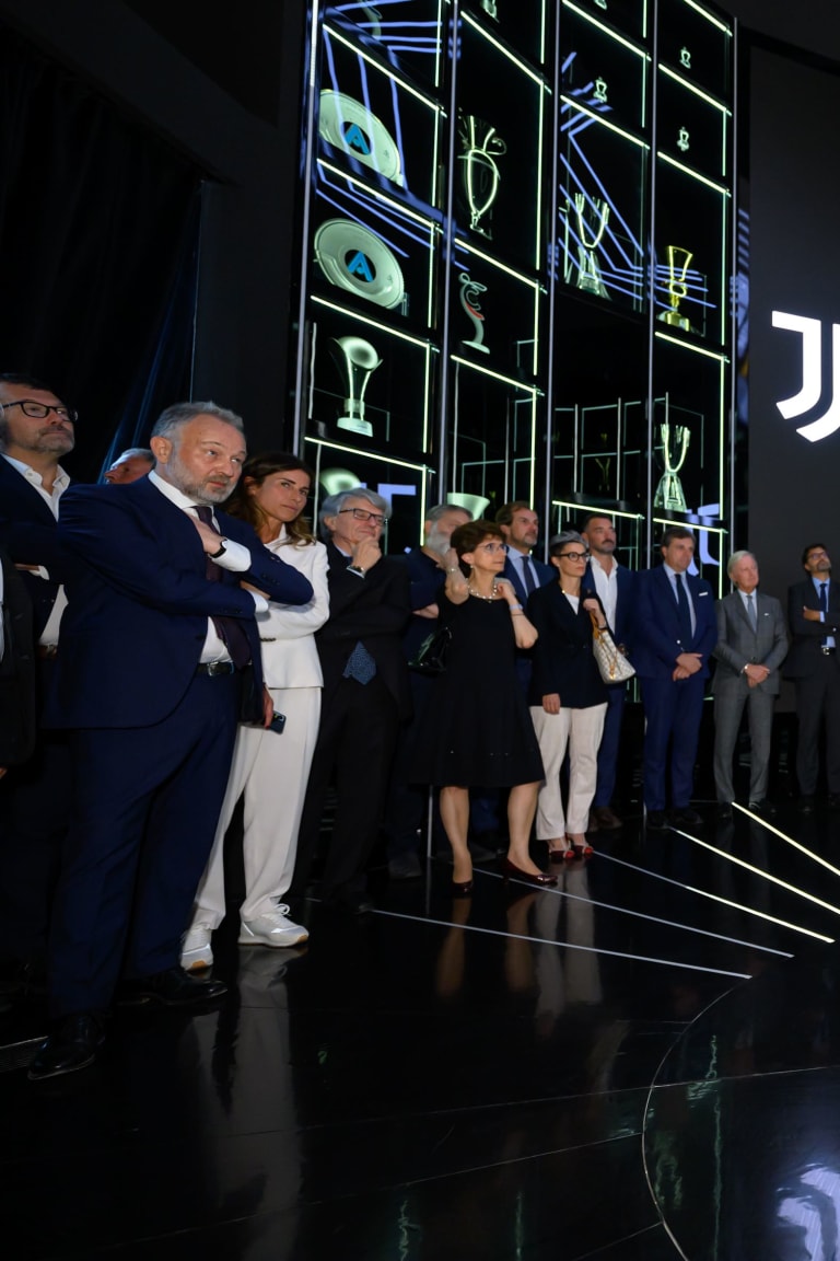 新奖杯荣耀殿堂落成以及“JuventUS”展览