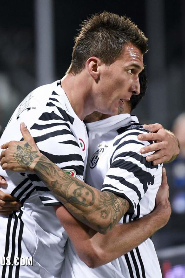 Juve unggul tujuh poin setelah kalahkan Crotone