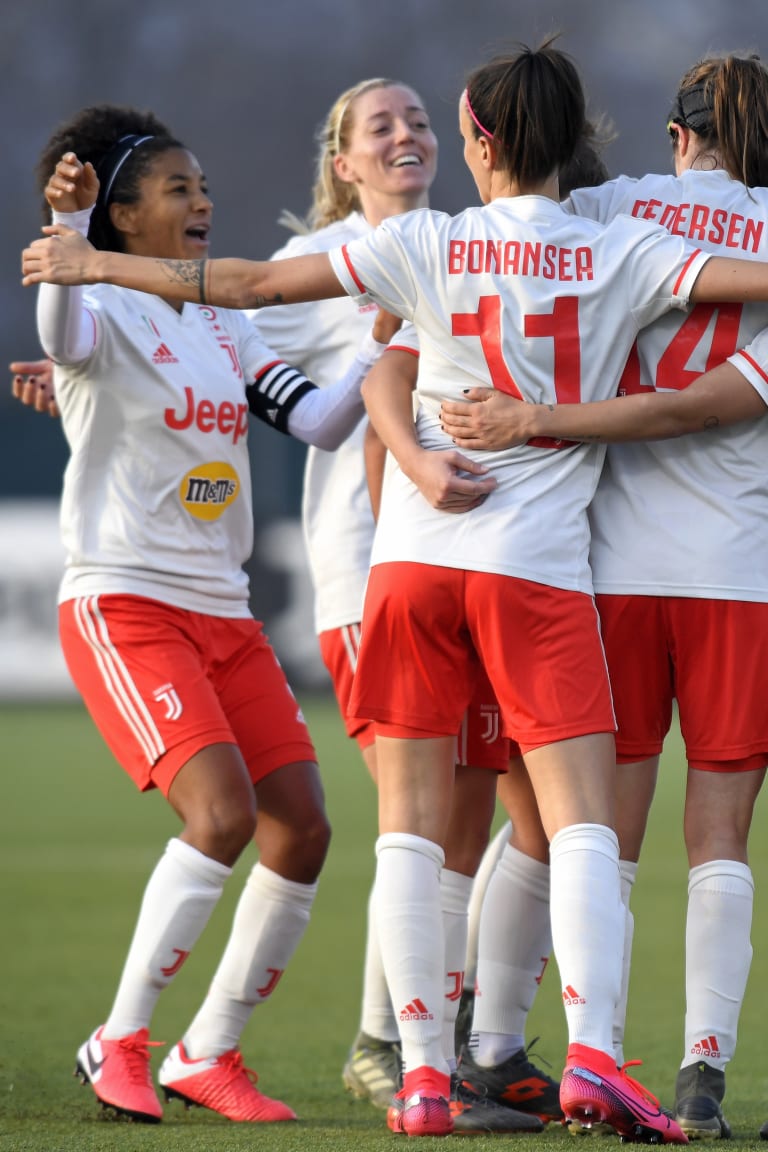 Bianconere unggul enam gol di leg pertama