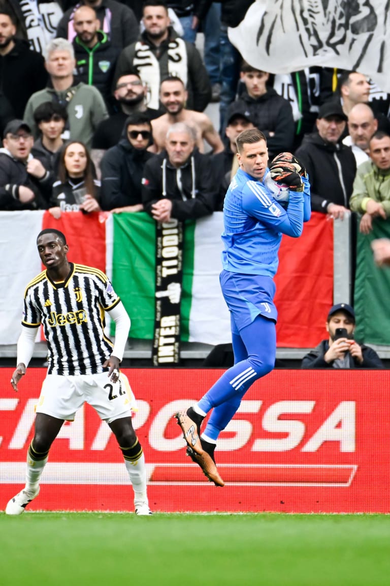 Szczesny's 100th clean sheet with Juventus!