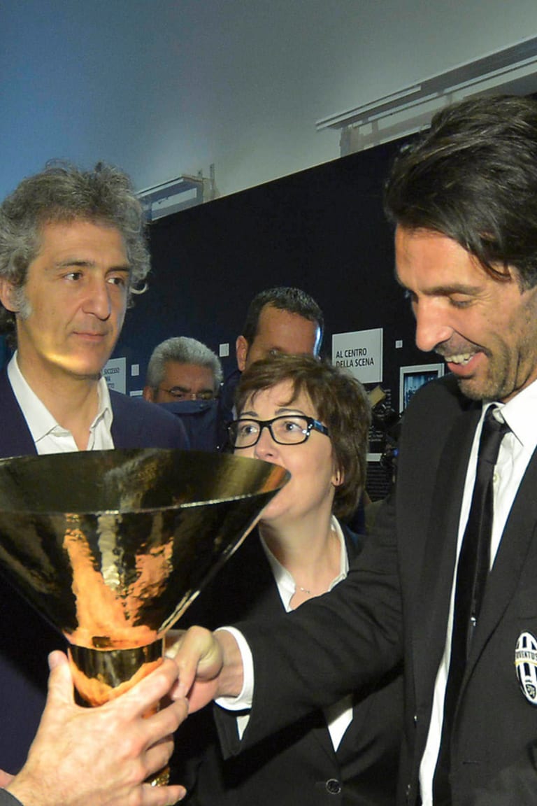 Buffon: «Un tuffo nella storia»