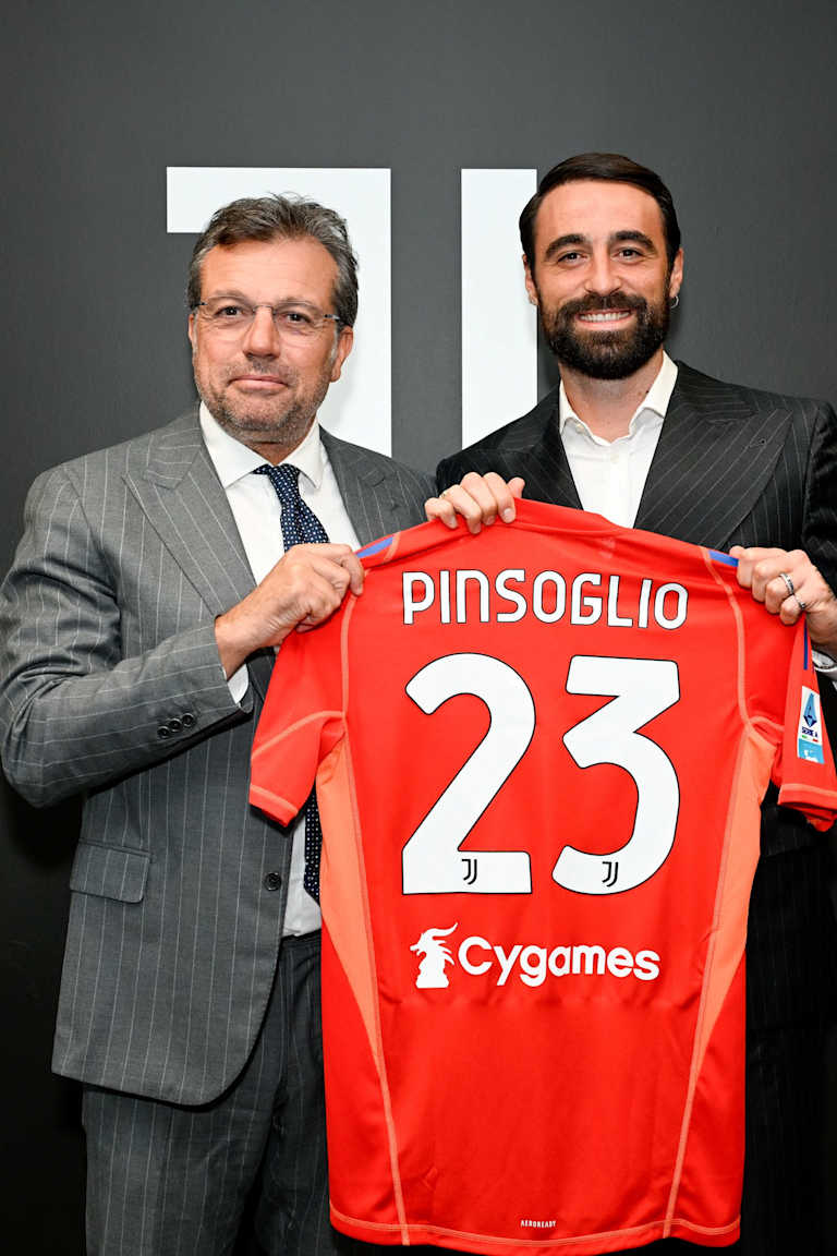 Pinsoglio remains in black and white!
