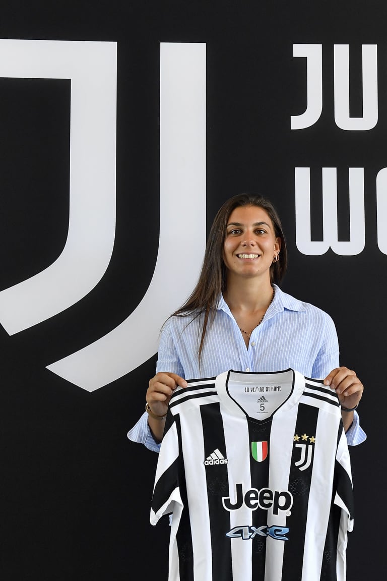 Bonfantini officially joins Juventus Women!