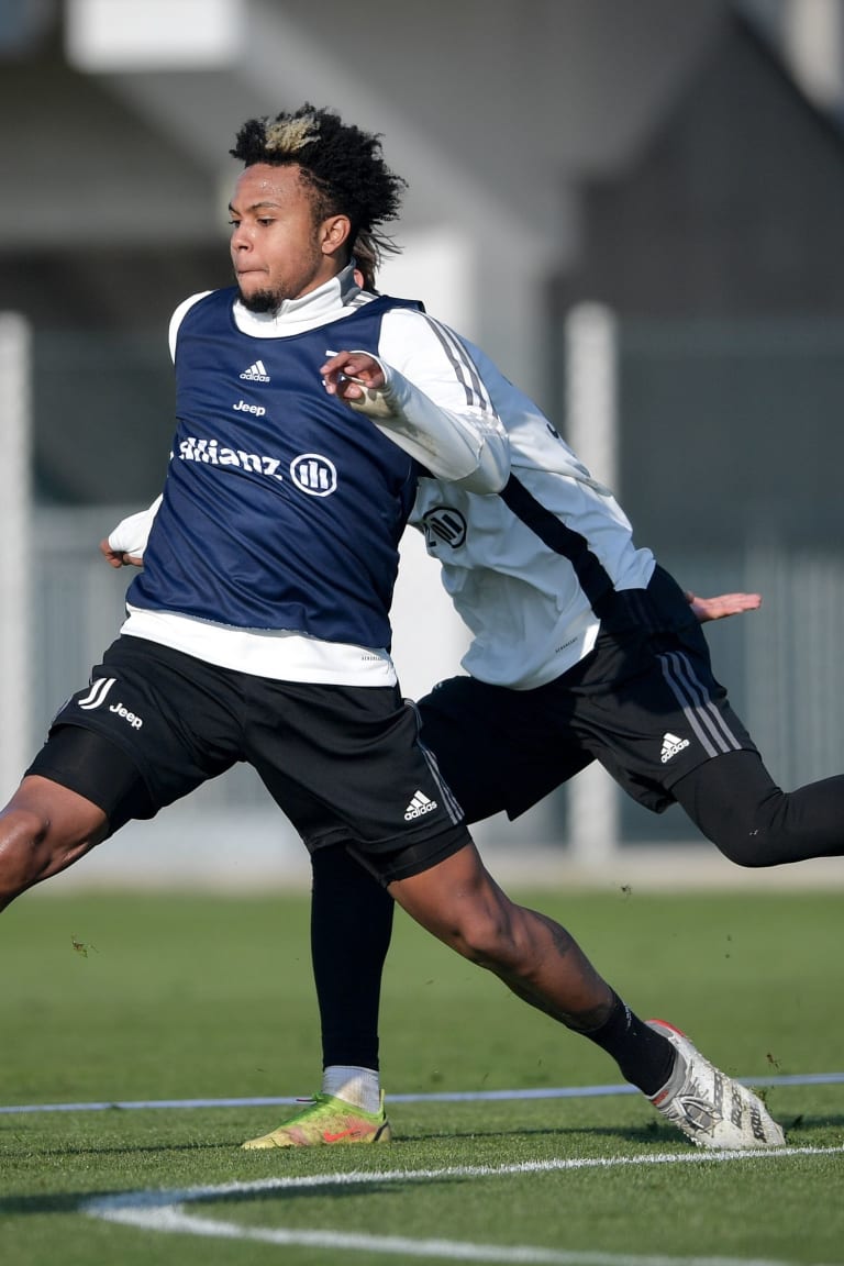 Weston's Fancy Footwork, Putting on a Show for the Fans! | Juventus Training