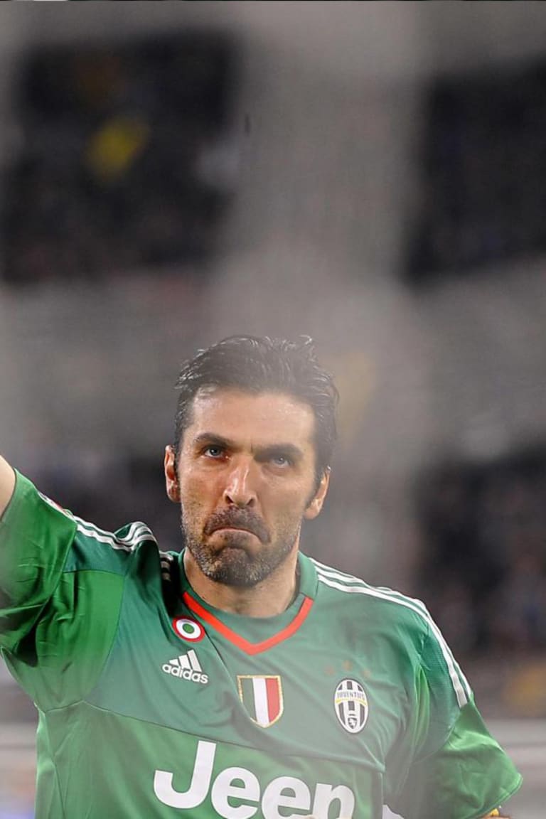 Buffon, leggenda anche in Champions League
