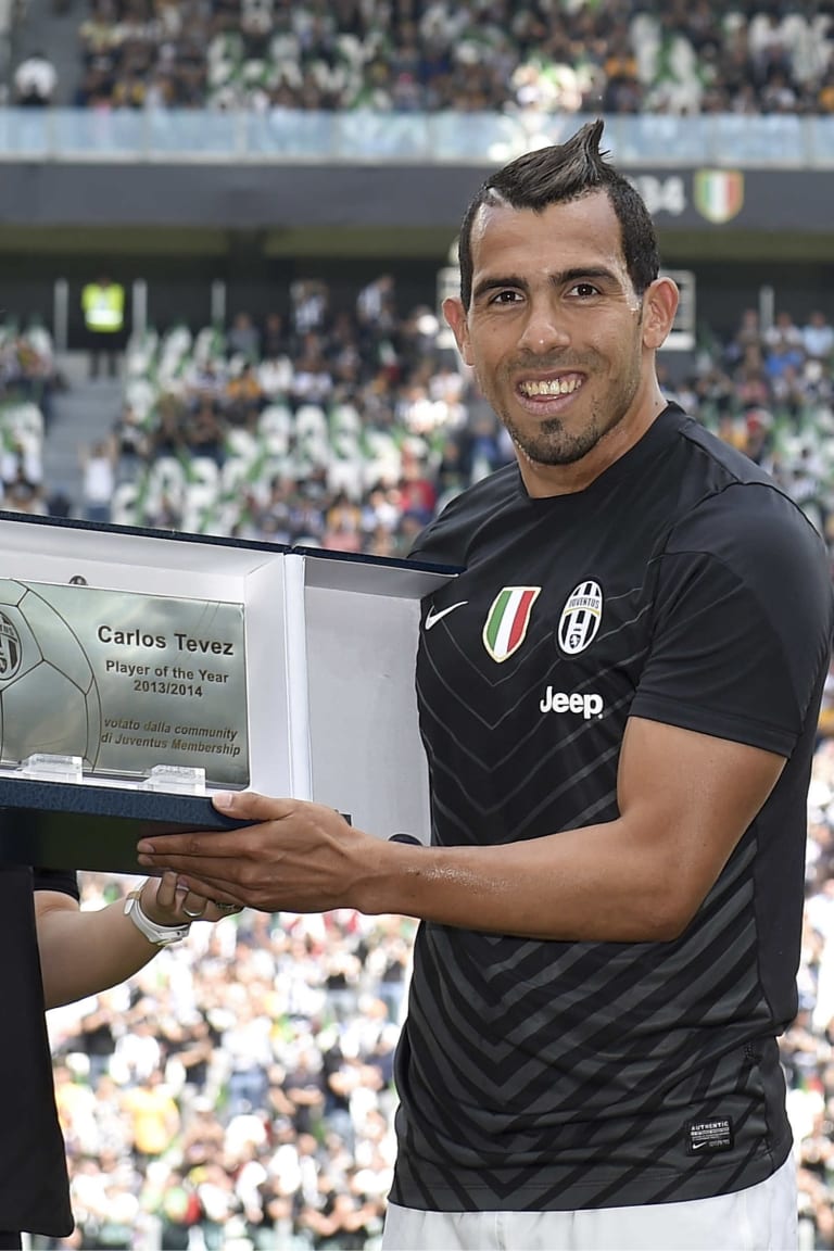 E' Manuela a premiare Tevez come MVP dell'anno