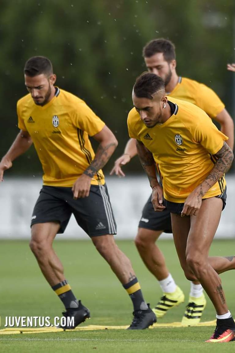 Latihan keras di hari Kamis bagi Bianconeri