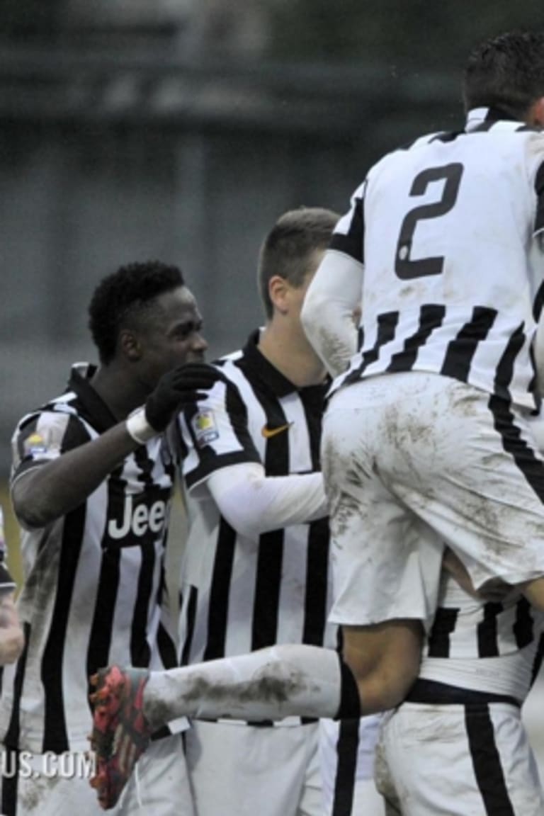 Primavera mempertahankan momentum di depan