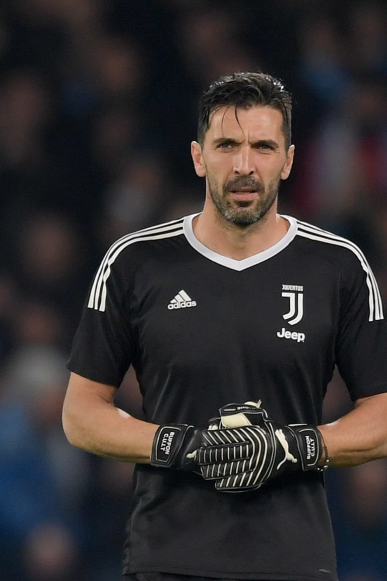 Gigi named "Man of the Year" at Gazzetta Sports Awards! 