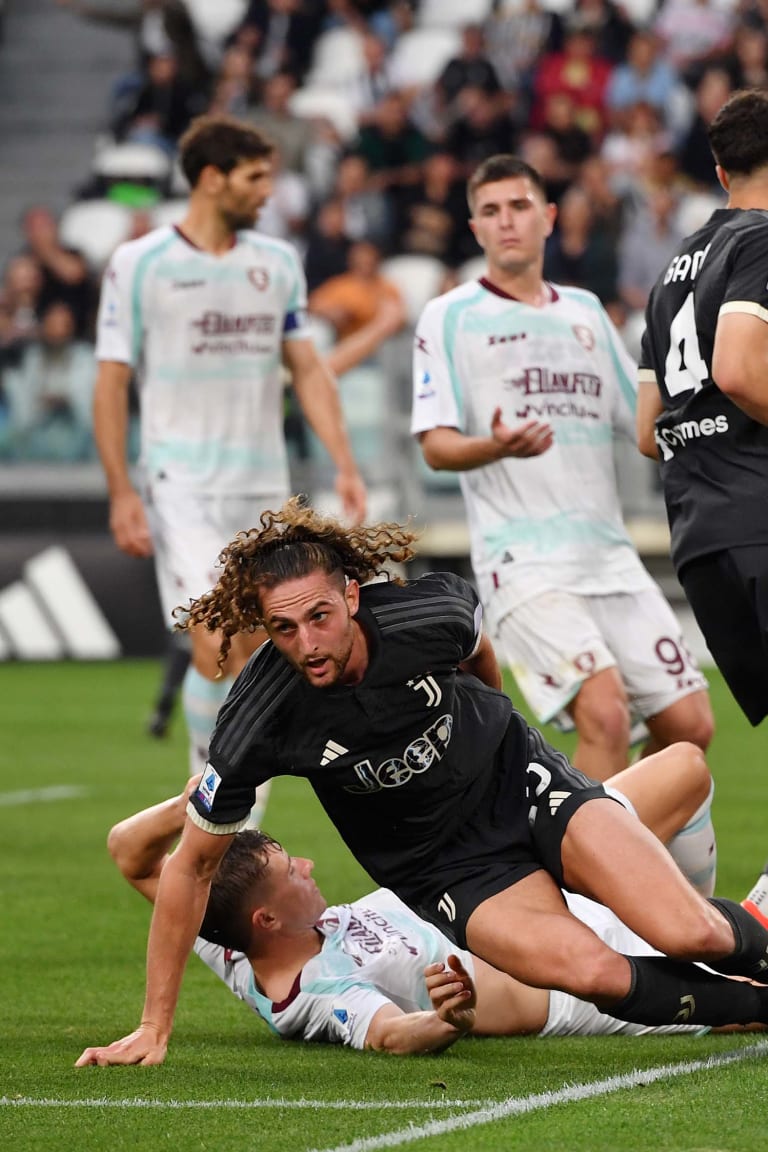 Juventus battle back against Salernitana
