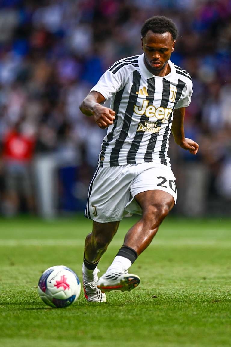 Lois Openda loaned to Lyon